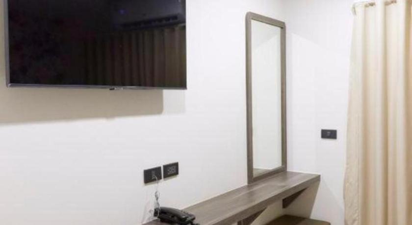 Hotel Seoul3 & Slow Bar Cafe Bangkok