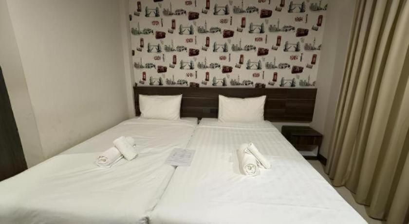 Seoul3 & Slow Bar Cafe Hotel 2*