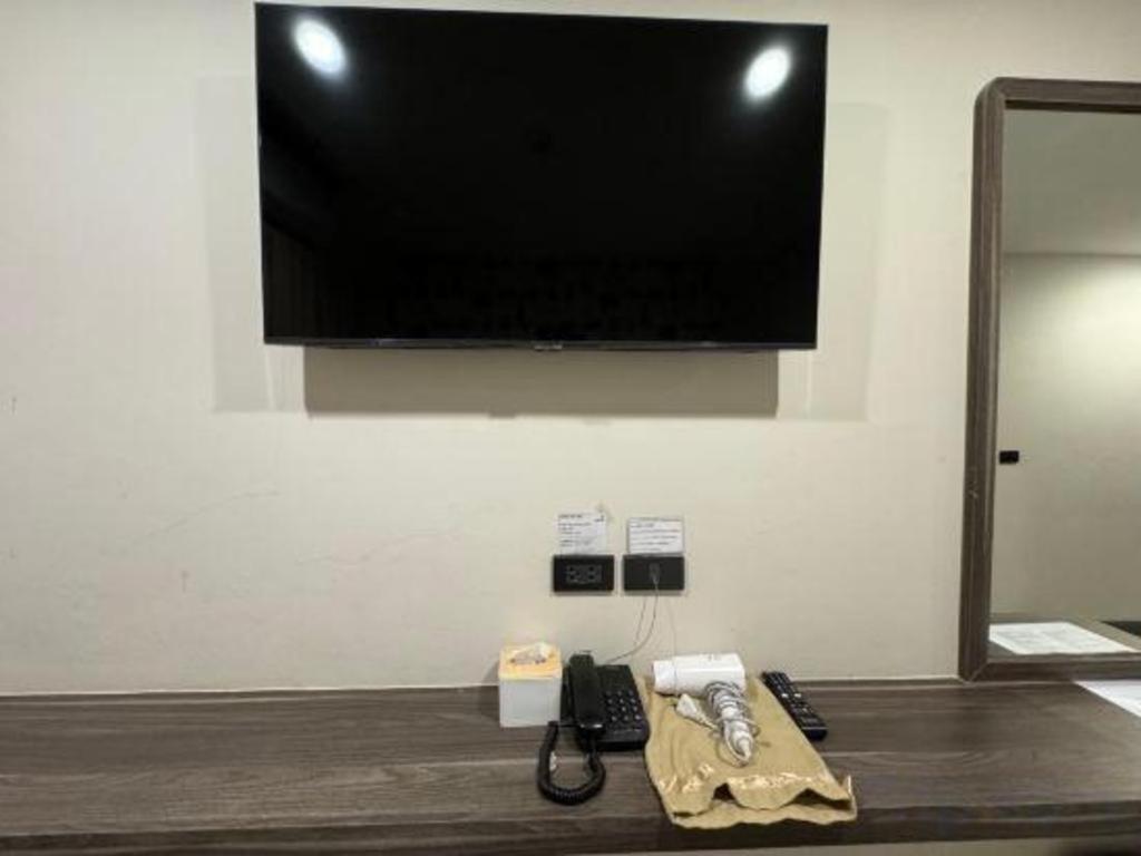 Hotel Seoul3 & Slow Bar Cafe 2*