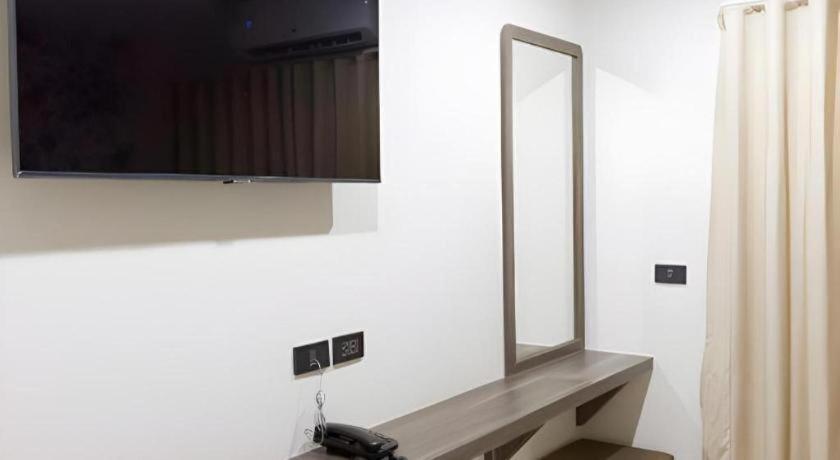 Seoul3 & Slow Bar Cafe Hotel 2*