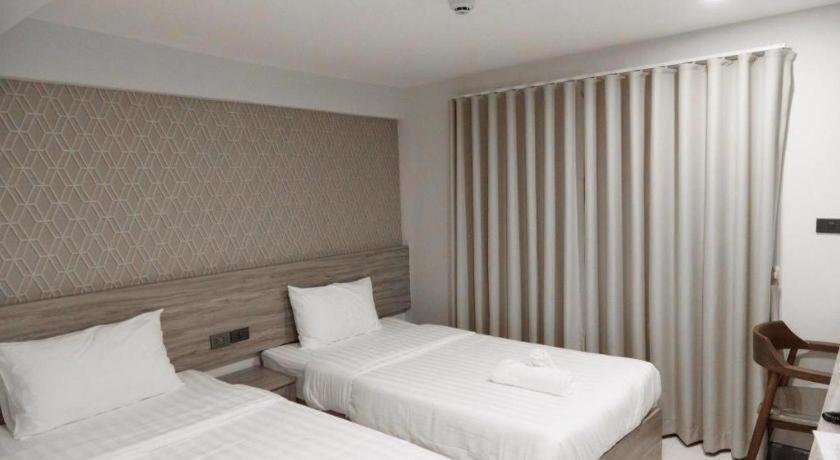 Seoul3 & Slow Bar Cafe Hotel 2*
