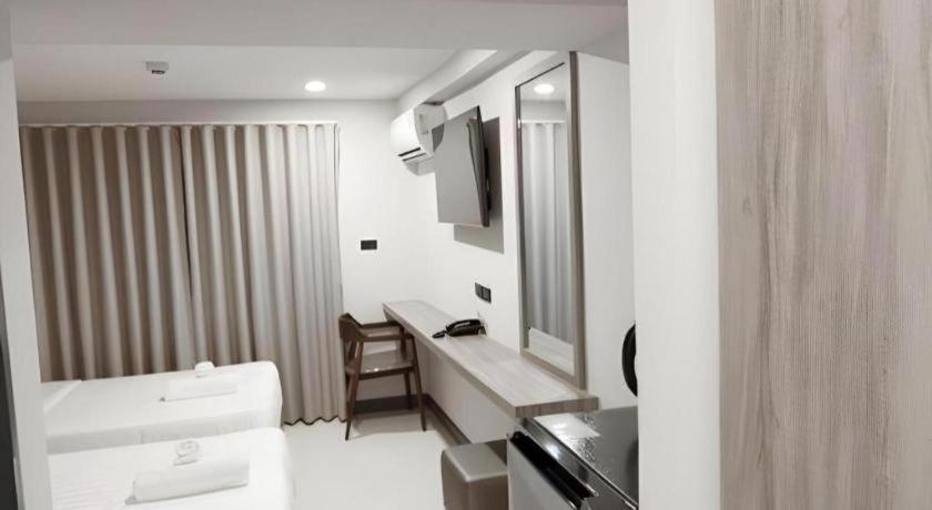 Hotel Seoul3 & Slow Bar Cafe Bangkok